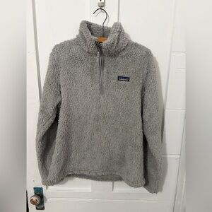Patagonia Women's Los Gatos 1/4-Zip fleece pullover in gray.